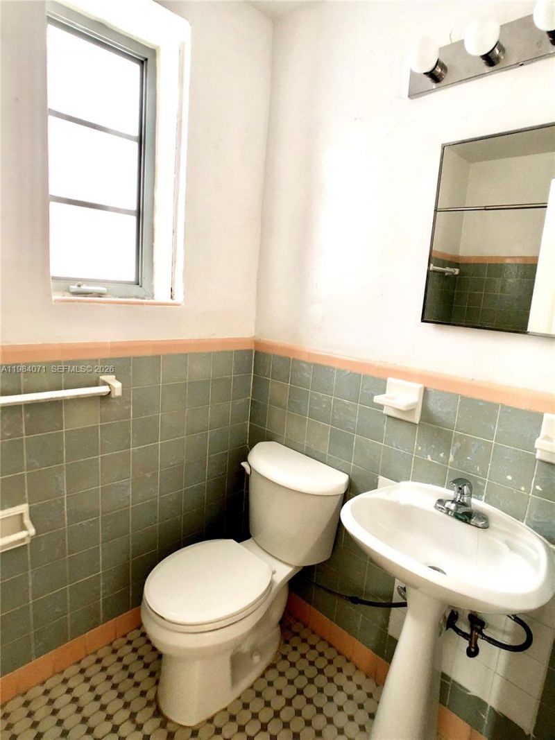 901 Collins Ave , Unit 201, Miami Beach, FL 33139 Photo