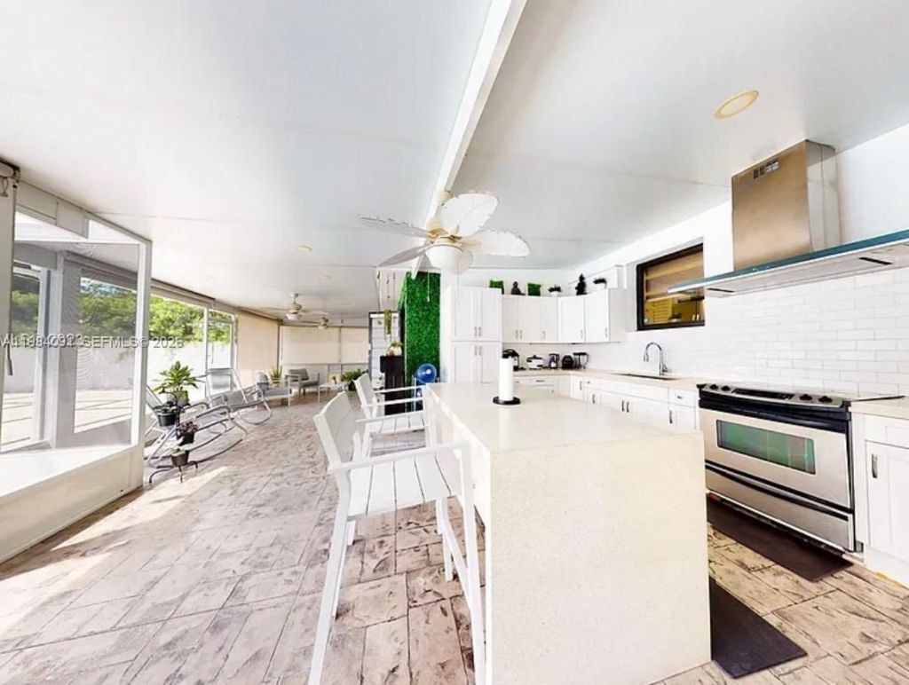 1220 NW 37th Ave, Miami, FL 33125 Photo