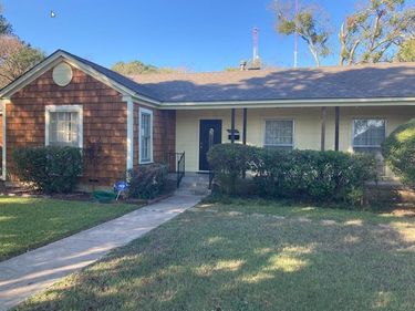 1820 Oakland Boulevard, Fort Worth, TX 76103