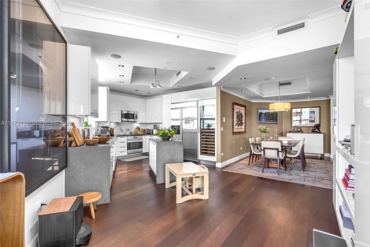 848 Brickell Key Dr , Unit LPH4401, Miami, FL 33131 Photo