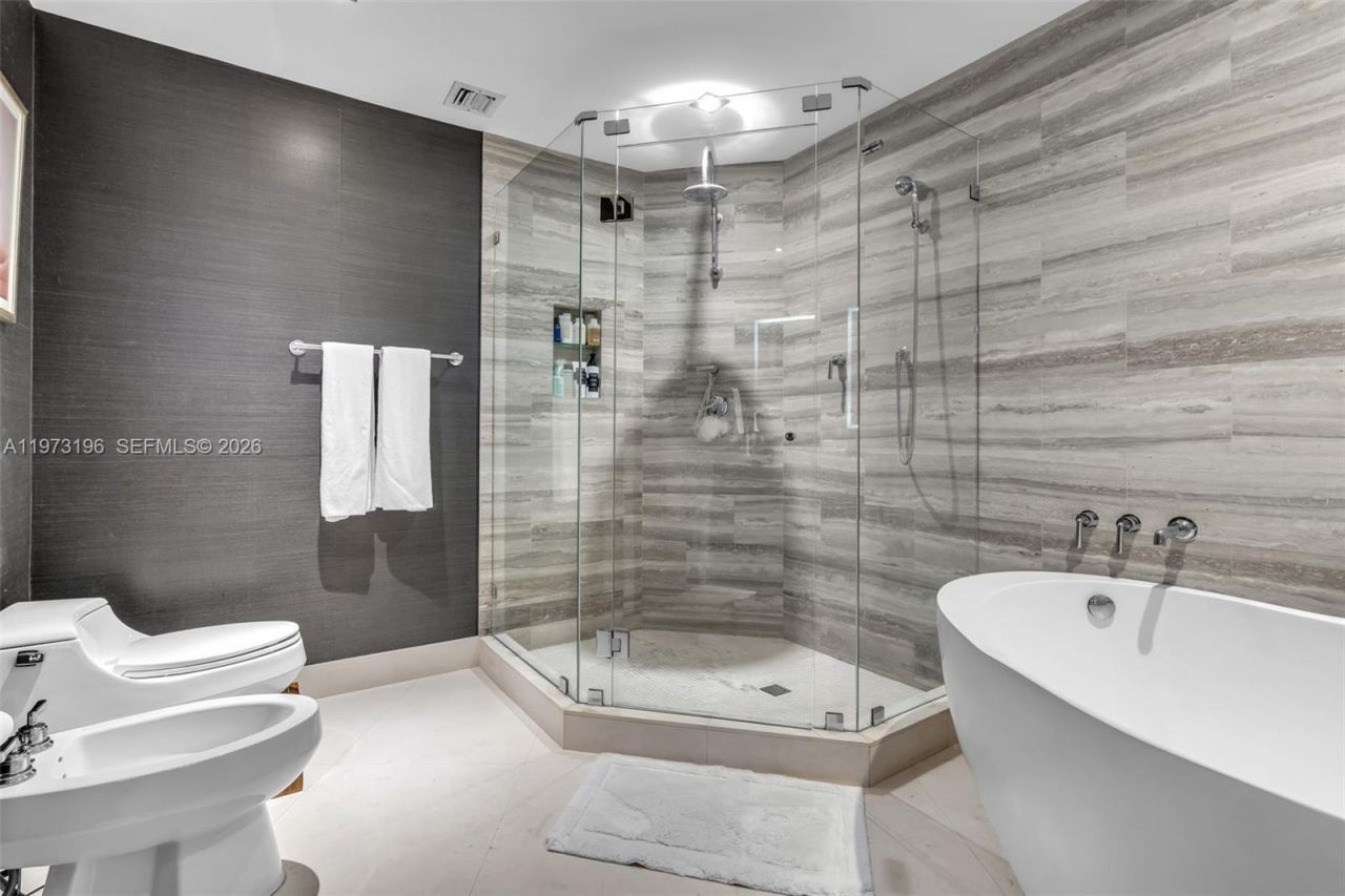 848 Brickell Key Dr , Unit LPH4401, Miami, FL 33131 Photo