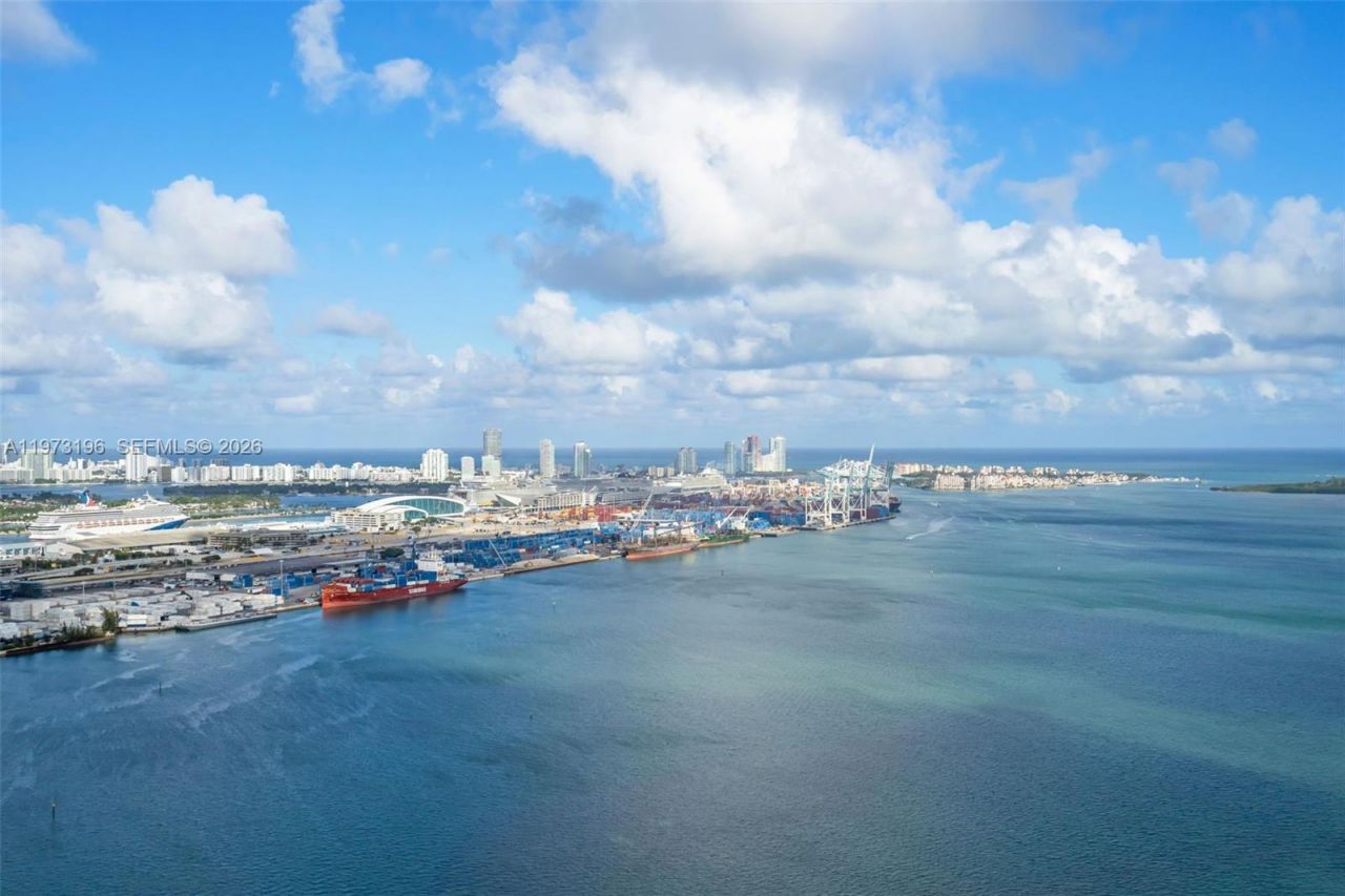 848 Brickell Key Dr , Unit LPH4401, Miami, FL 33131 Photo