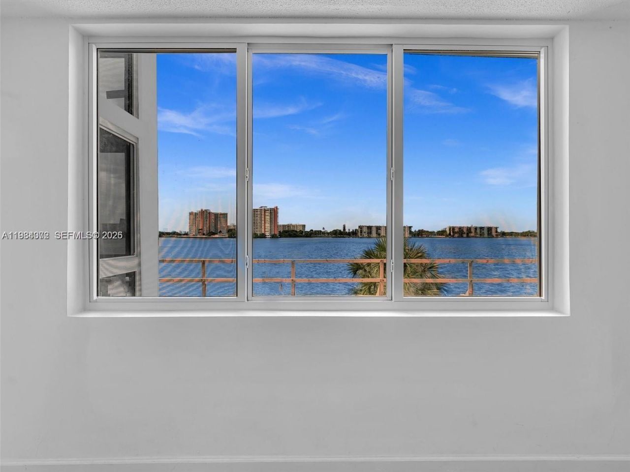 1170 NE 191st St , Unit 24, Miami, FL 33179 Photo