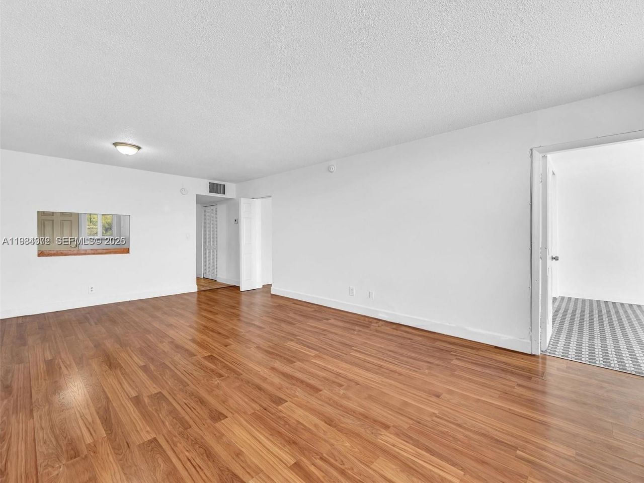 1170 NE 191st St , Unit 24, Miami, FL 33179 Photo