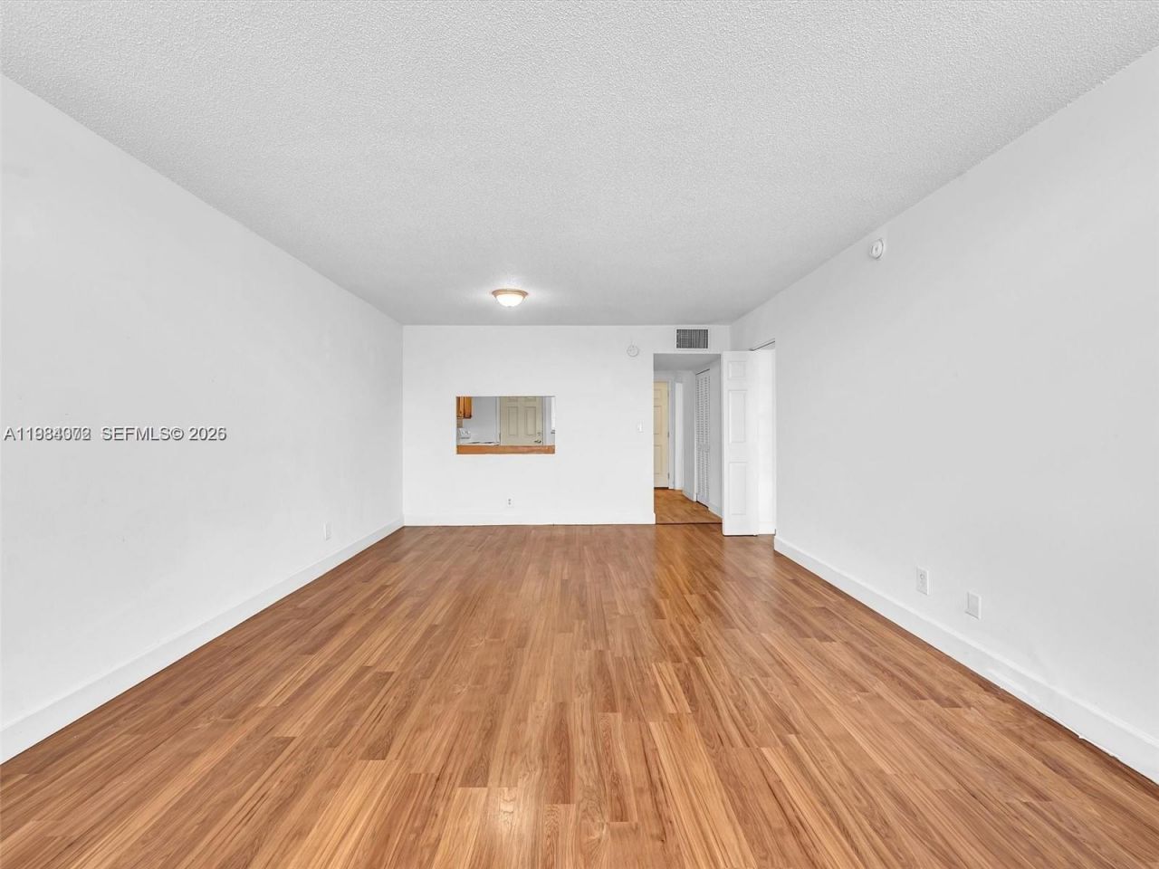 1170 NE 191st St , Unit 24, Miami, FL 33179 Photo