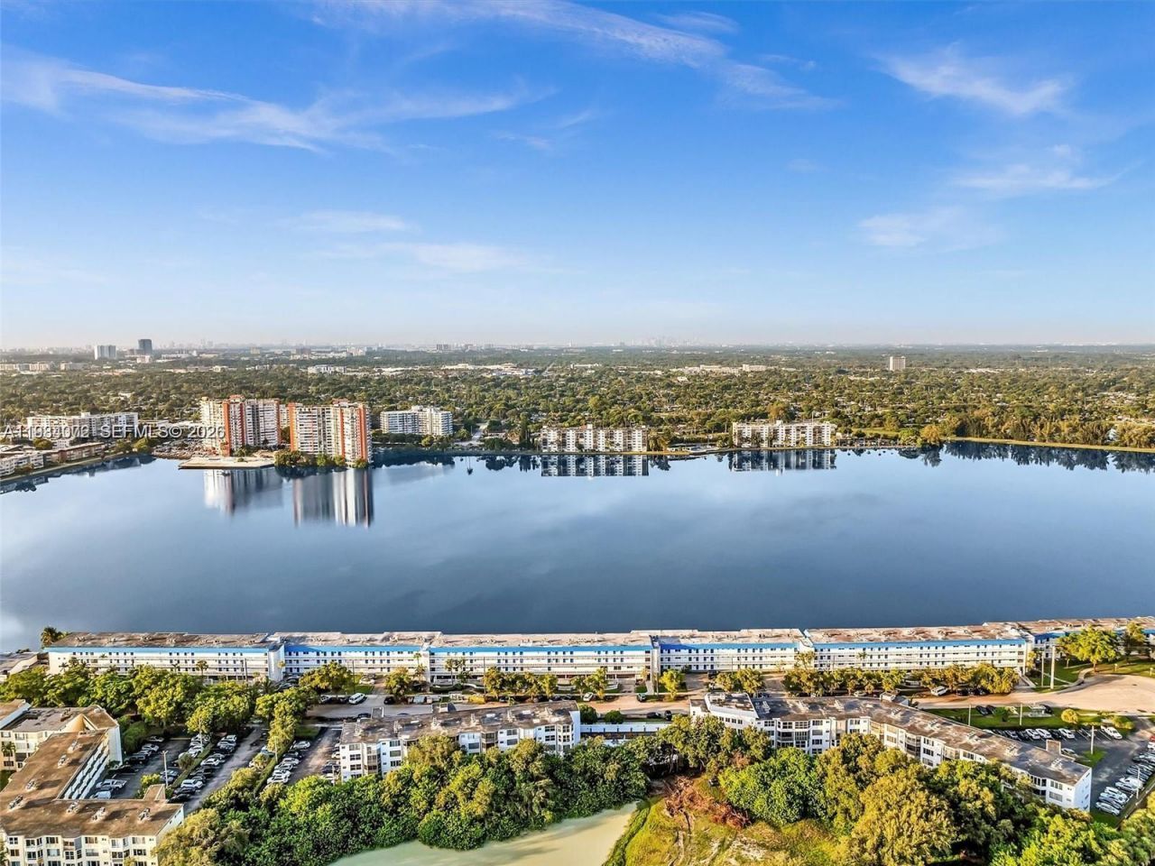 1170 NE 191st St , Unit 24, Miami, FL 33179 Photo