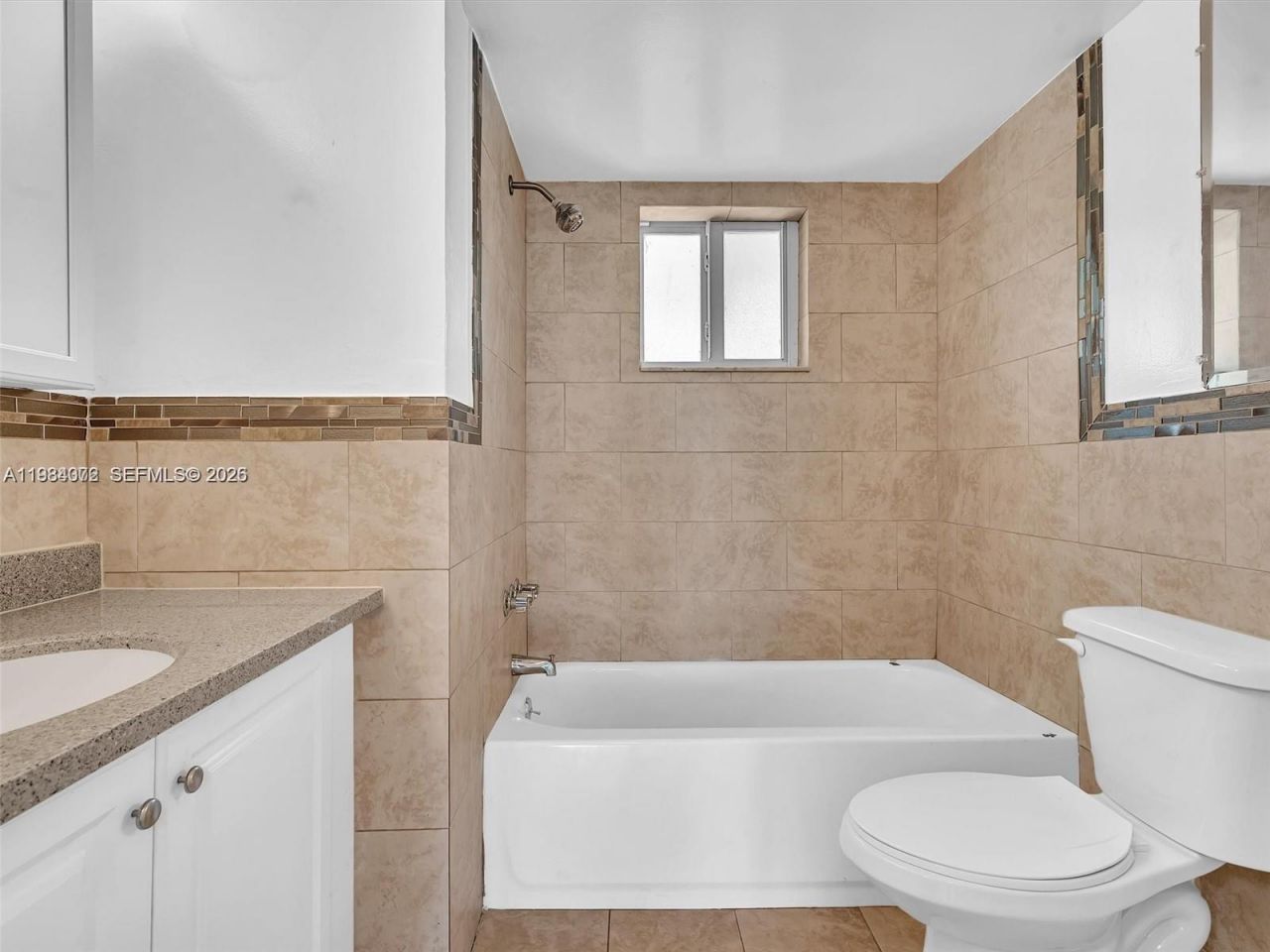 1170 NE 191st St , Unit 24, Miami, FL 33179 Photo