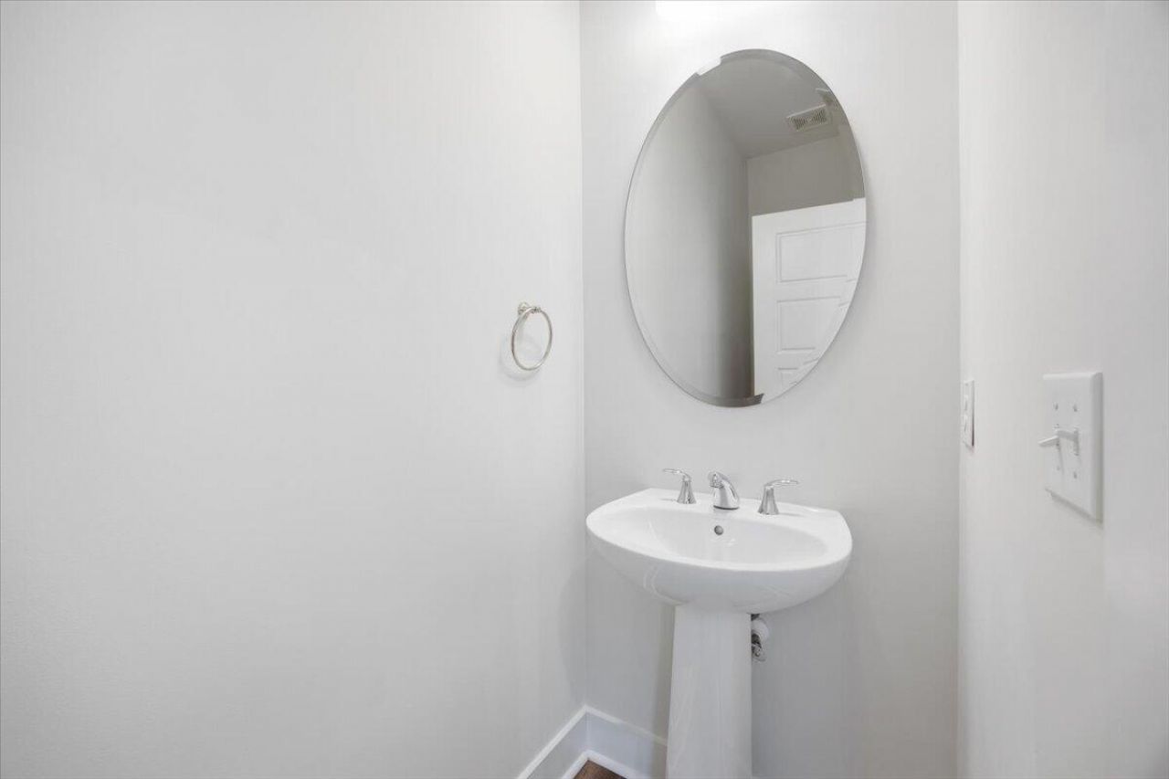 4619 Scout Alley Photo 18