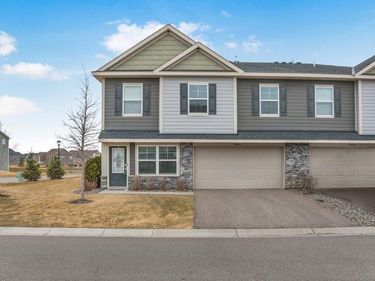10884 Glacier Lane N, Maple Grove, MN 55369