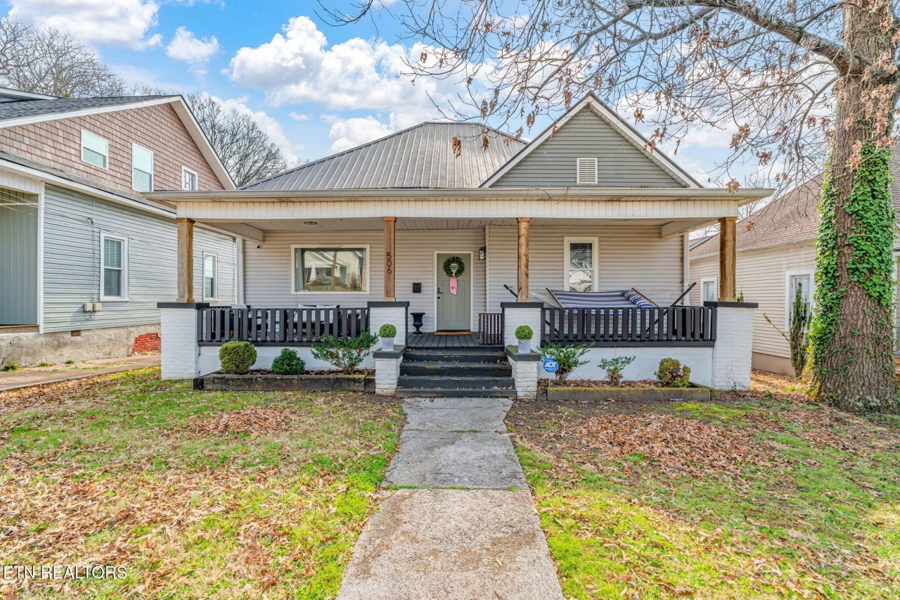 506 E Oak Hill Ave, Knoxville, TN 37917 Main Photo