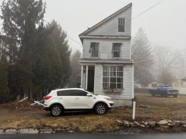 43 MAIN STREET, TREMONT, PA 17981