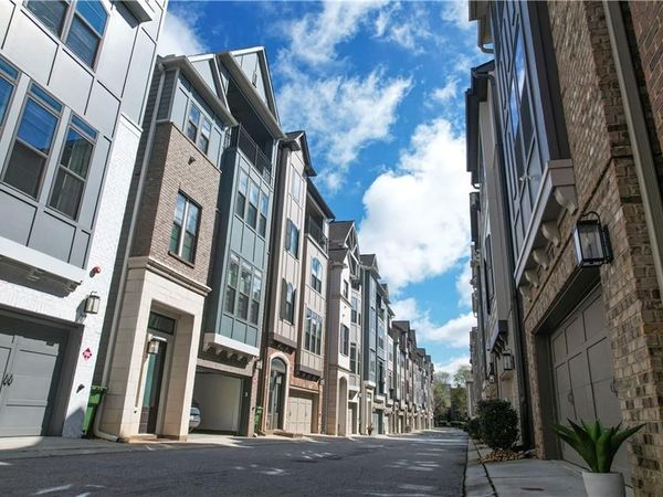 579 Broadview Place NE, Atlanta, GA 30324