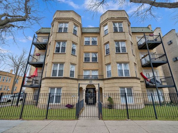 2256 W Arthur Avenue , Unit 2, Chicago, IL 60645