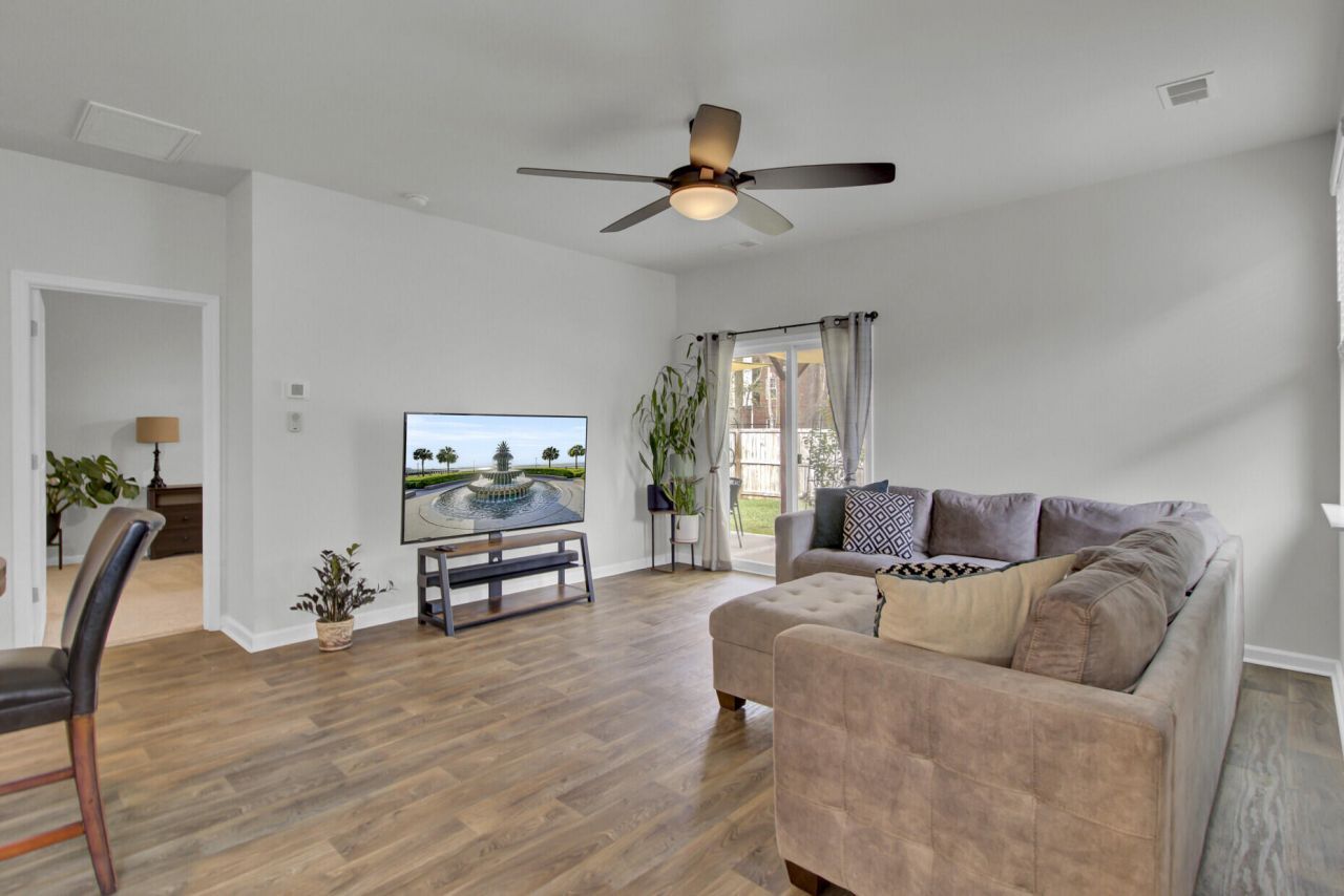 256 Sweet Cherry Lane Photo 18