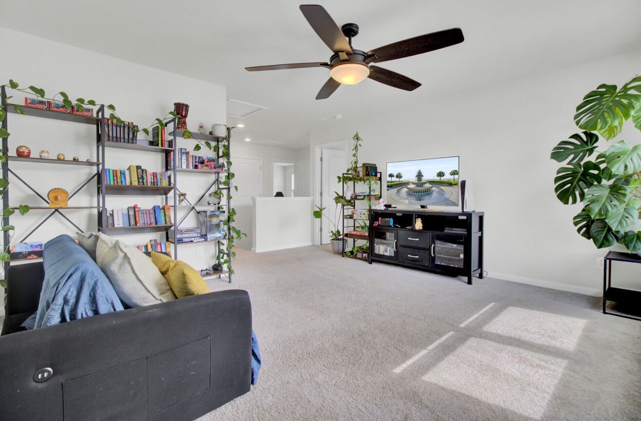 256 Sweet Cherry Lane Photo 32