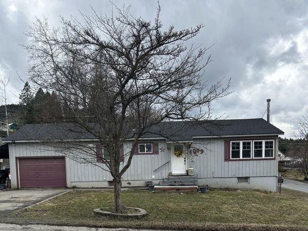 1009 S 2nd St , St. Maries, ID 83861