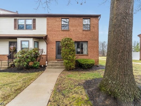 226 Riva Dr, Mansfield, NJ 07840