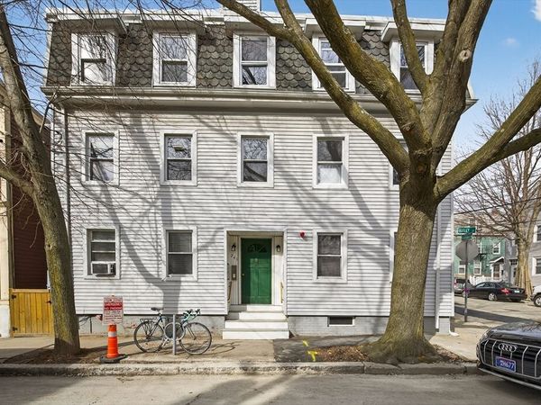 241 Hurley St, Unit 1, Cambridge, MA 02141