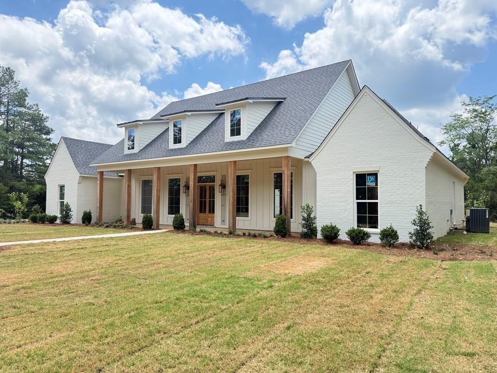 100 Leeson Cove, Oxford, MS 38655 Main Photo