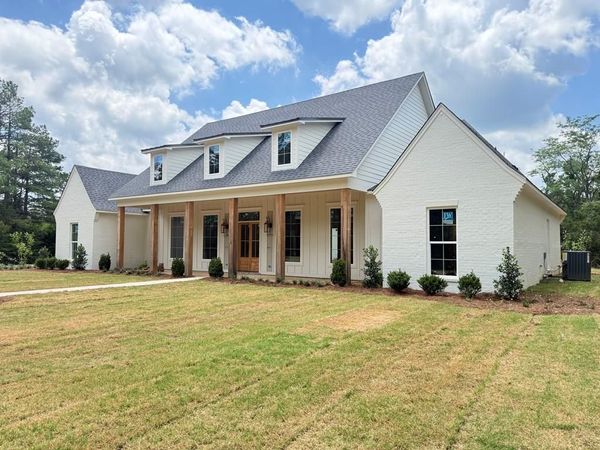 100 Leeson Cove, Oxford, MS 38655