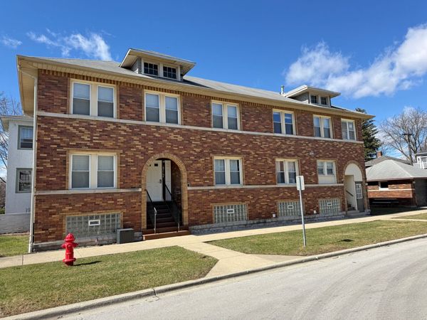 3708 Sunnyside Avenue, Brookfield, IL 60513