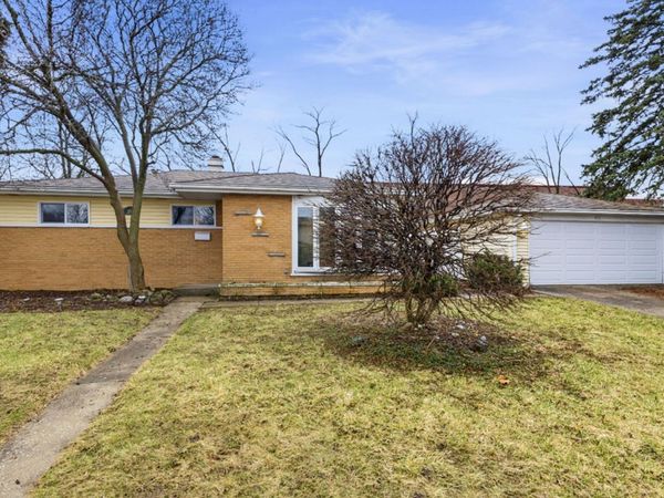 451 W Linda Lane , Addison, IL 60101