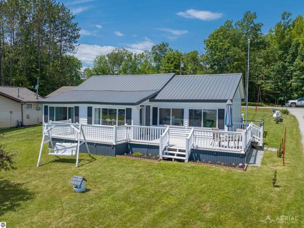 8483 Lakeview, Hale, MI 48739