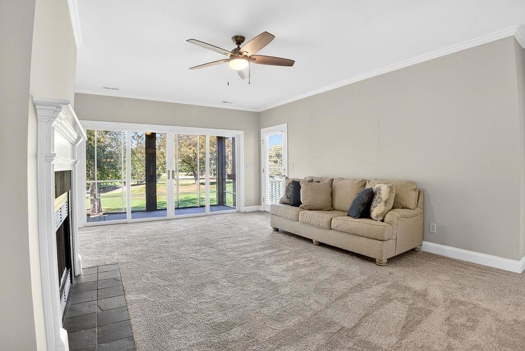 333 Golden Bear Dr. Photo 9