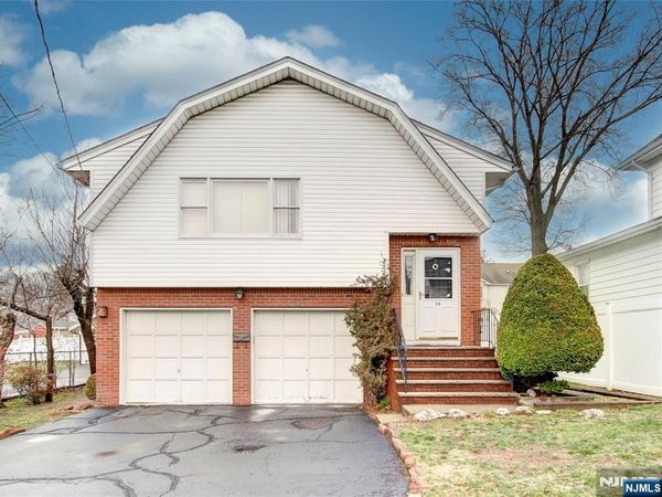 16 Oldis Street, ROCHELLE PARK, NJ 07662