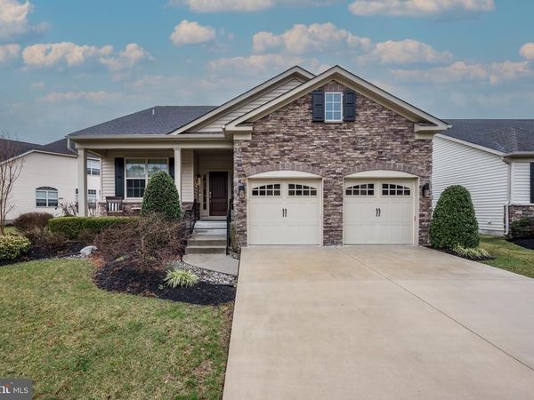 20 GENOVA DRIVE, WEST BERLIN, NJ 08091