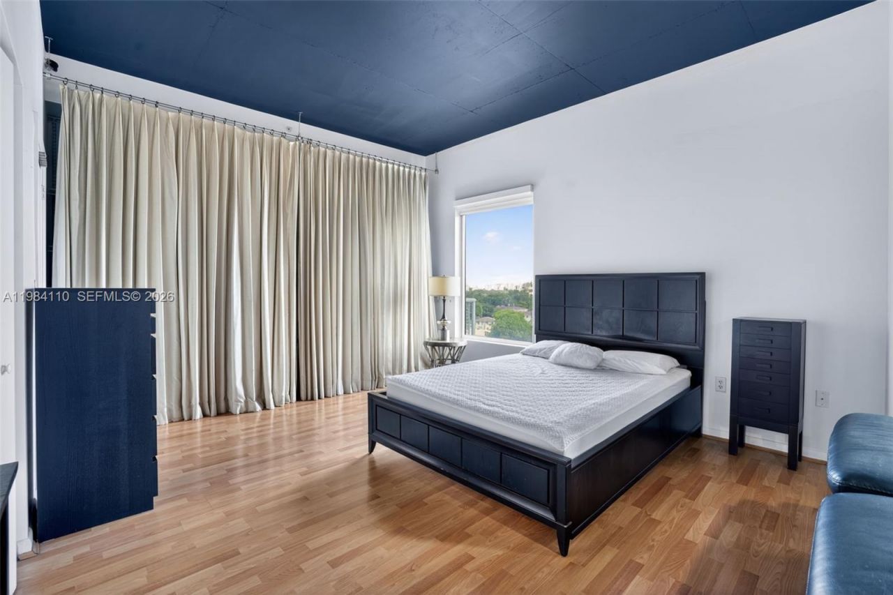 10 SW South River Dr, Unit 708, Miami, FL 33130 Photo