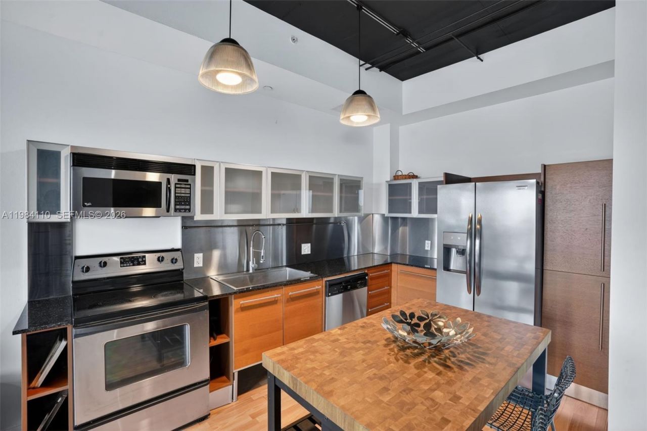 10 SW South River Dr, Unit 708, Miami, FL 33130 Photo