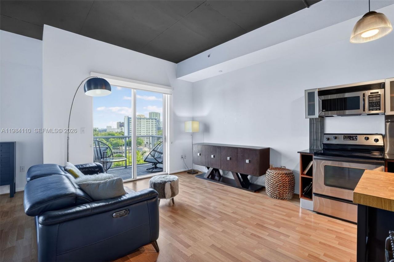 10 SW South River Dr, Unit 708, Miami, FL 33130 Photo
