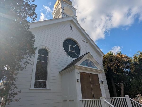 140 Main Street , East Setauket, NY 11733