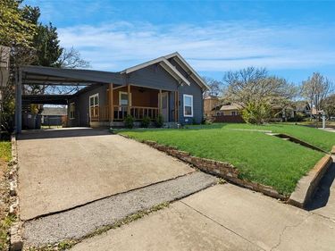 2452 W Brooklyn Avenue, Dallas, TX 75211