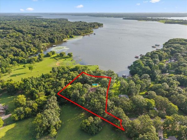 101 County Road 1299 , Yantis, TX 75497