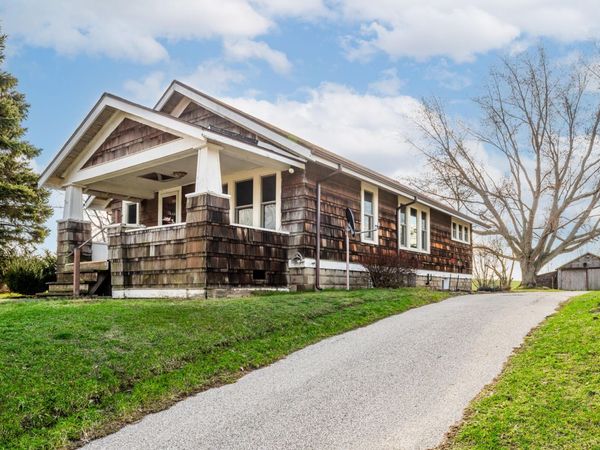 1294 W Glendora Road, Buchanan, MI 49107