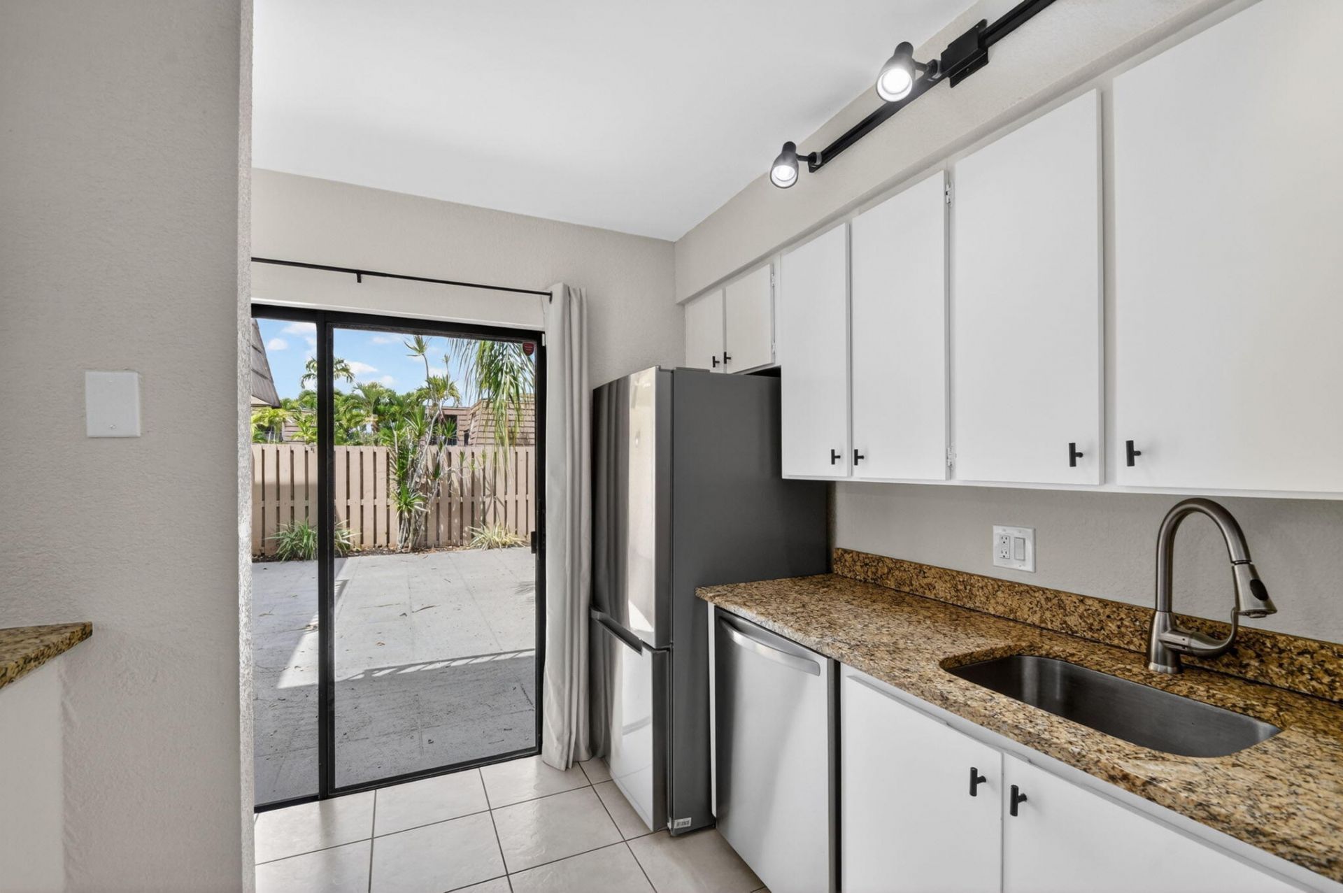 904 9th Court, Palm Beach Gardens, FL 33410 Photo