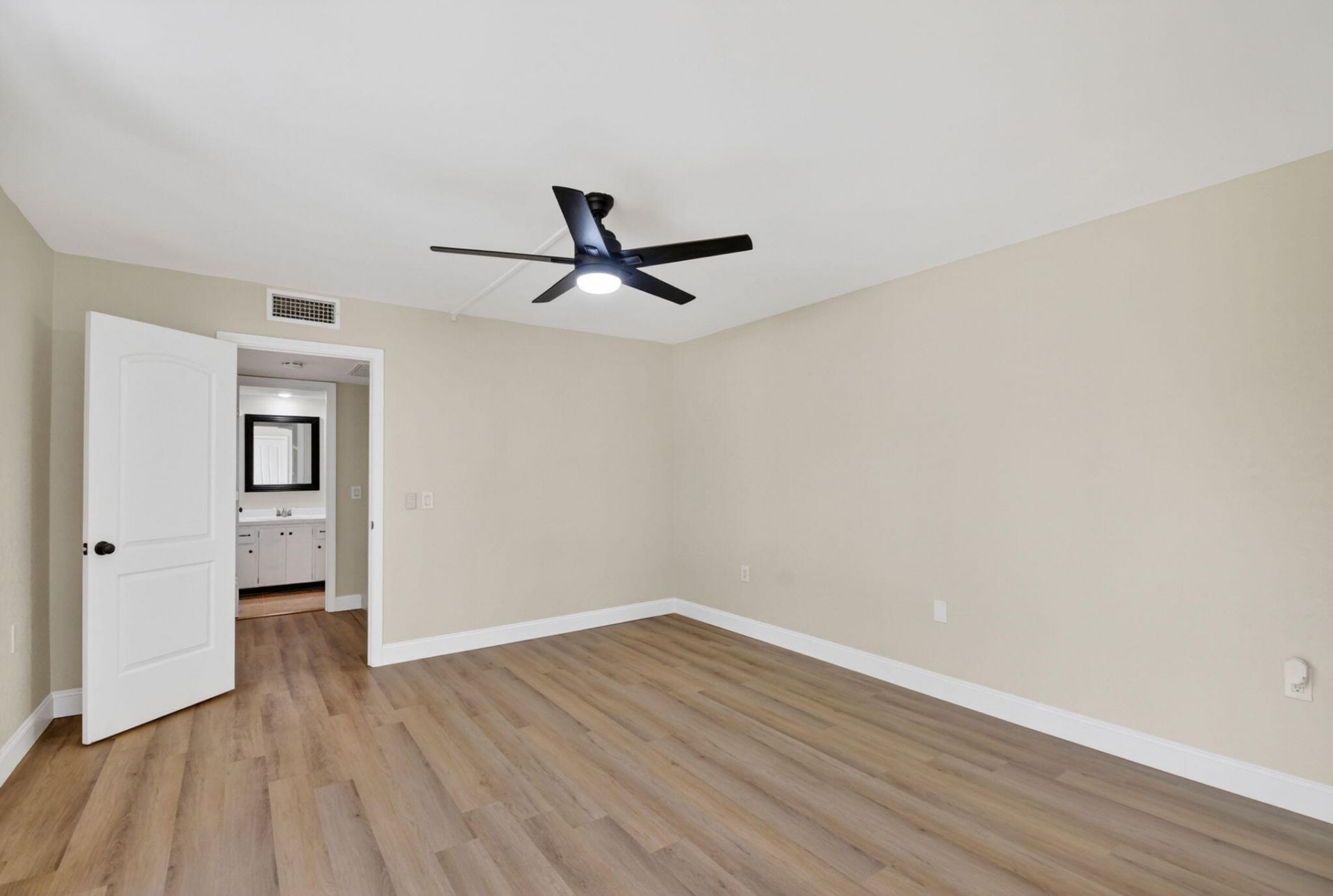 904 9th Court, Palm Beach Gardens, FL 33410 Photo