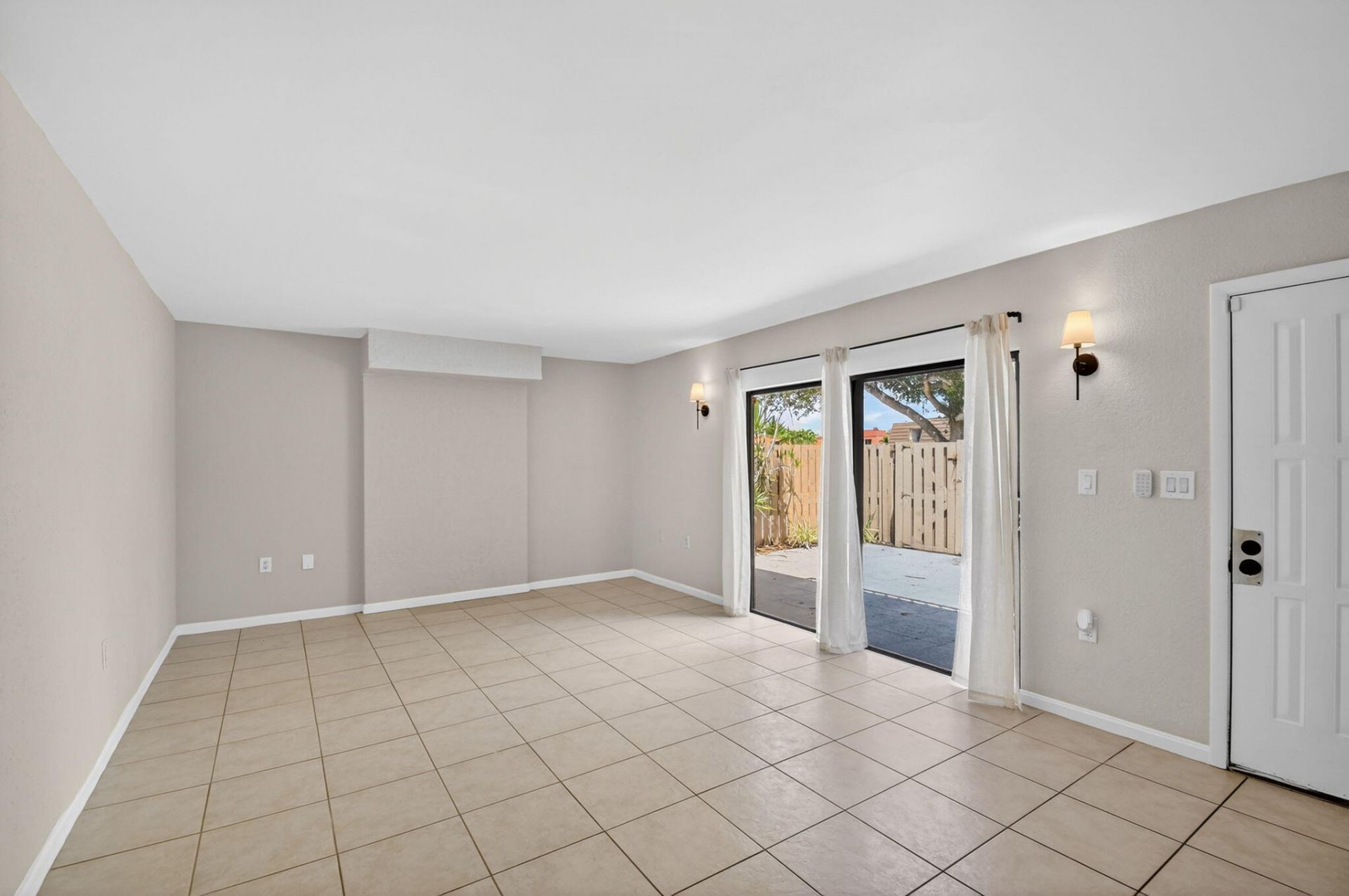 904 9th Court, Palm Beach Gardens, FL 33410 Photo