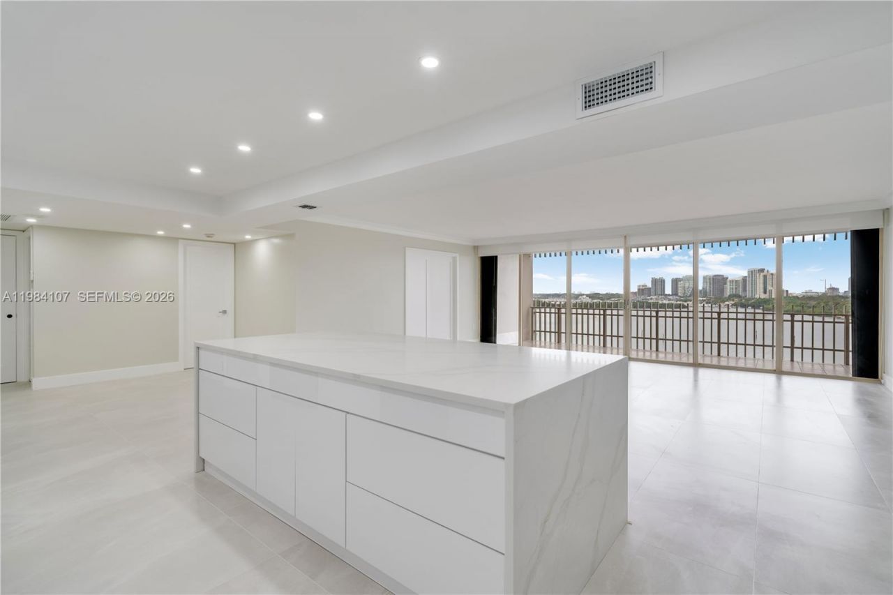 1 Grove Isle Dr , Unit A904, Miami, FL 33133 Photo