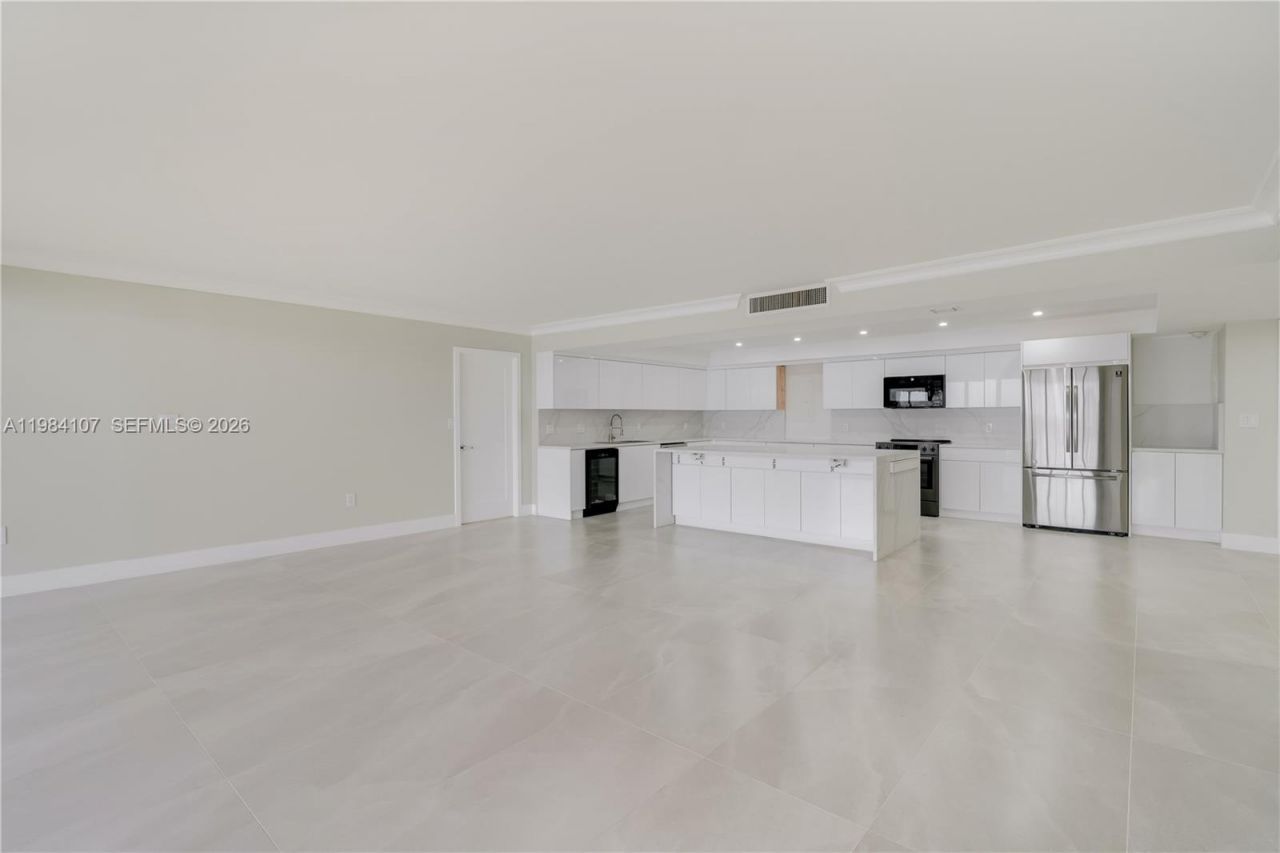 1 Grove Isle Dr , Unit A904, Miami, FL 33133 Photo