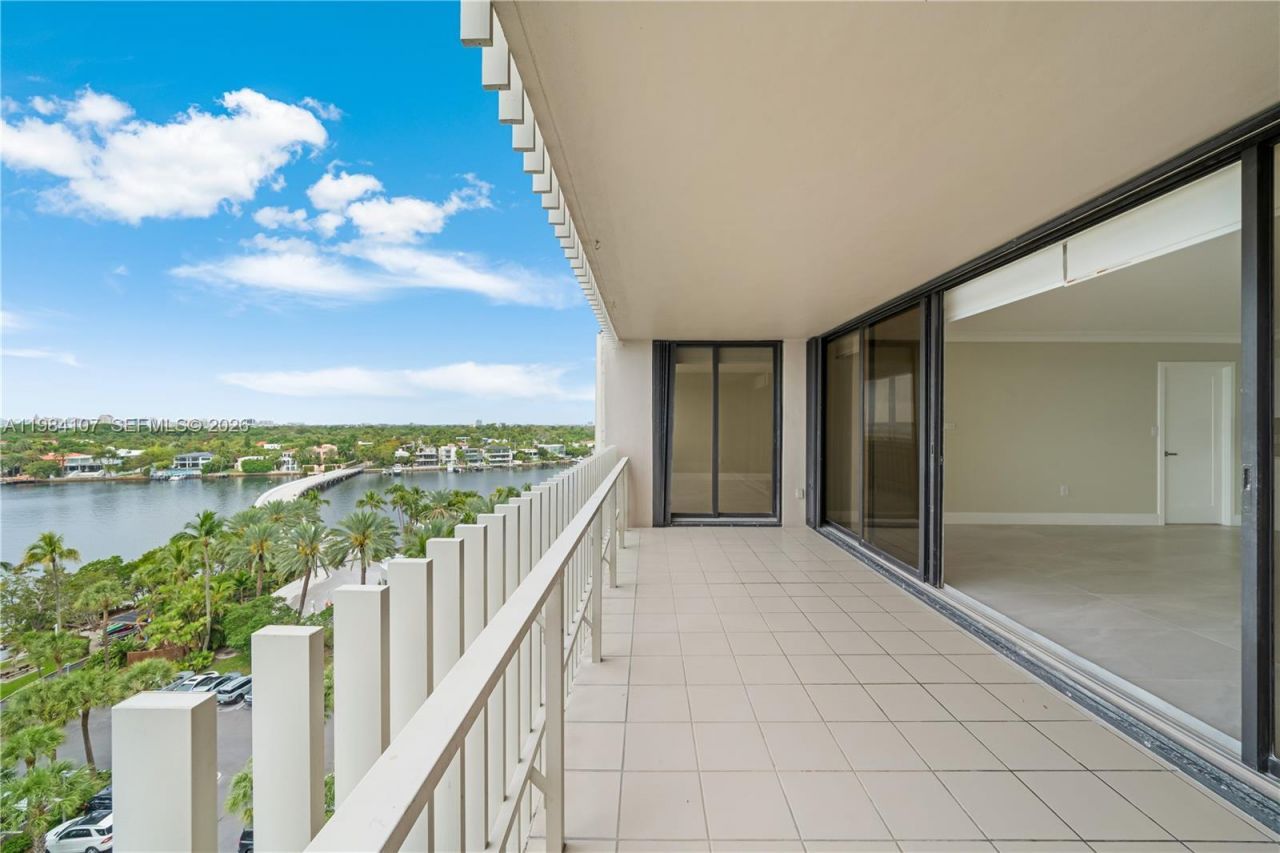 1 Grove Isle Dr , Unit A904, Miami, FL 33133 Photo