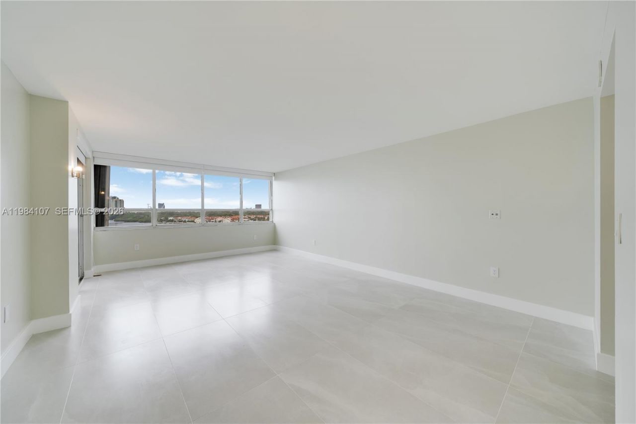 1 Grove Isle Dr , Unit A904, Miami, FL 33133 Photo