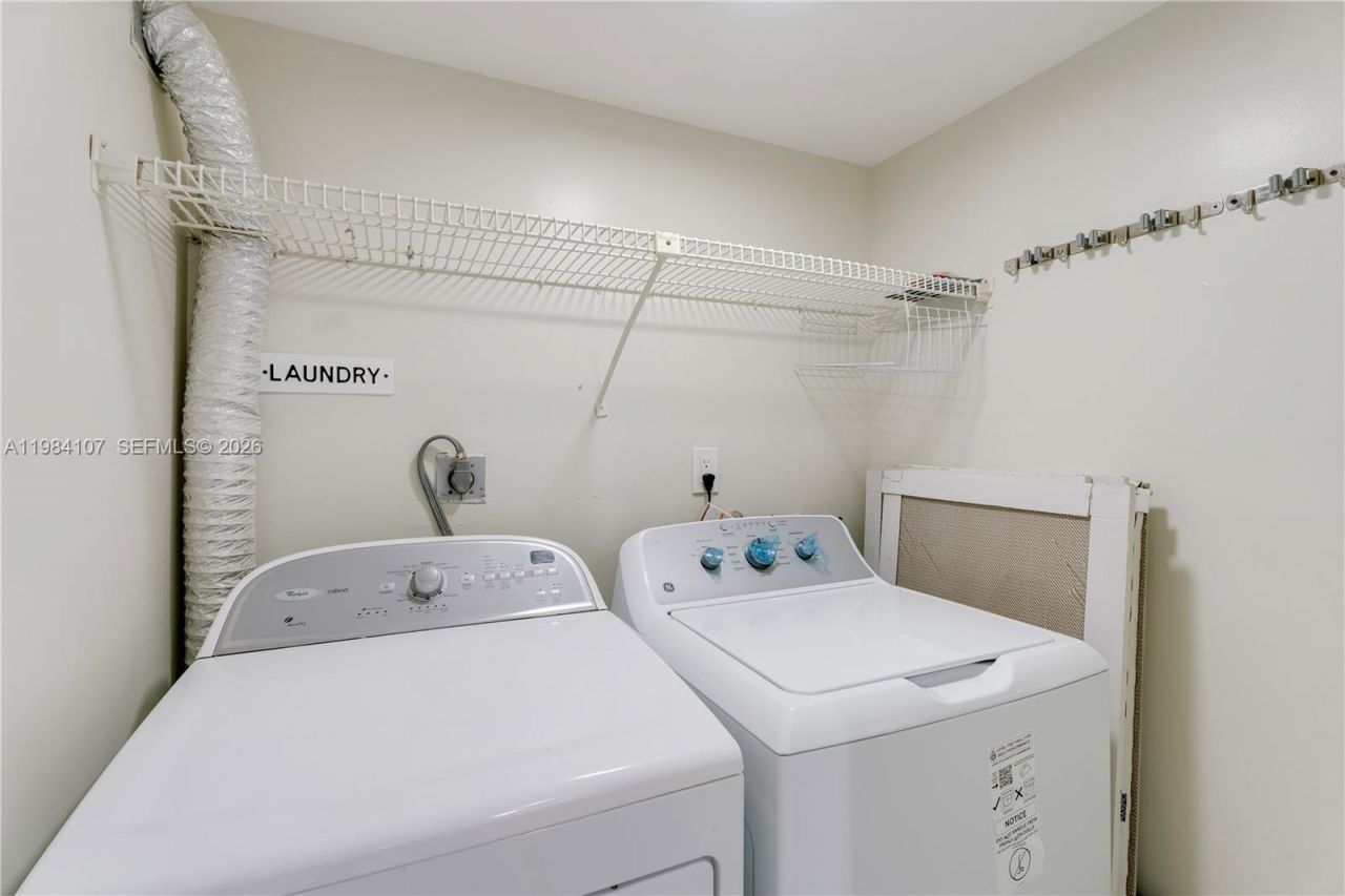 1 Grove Isle Dr , Unit A904, Miami, FL 33133 Photo