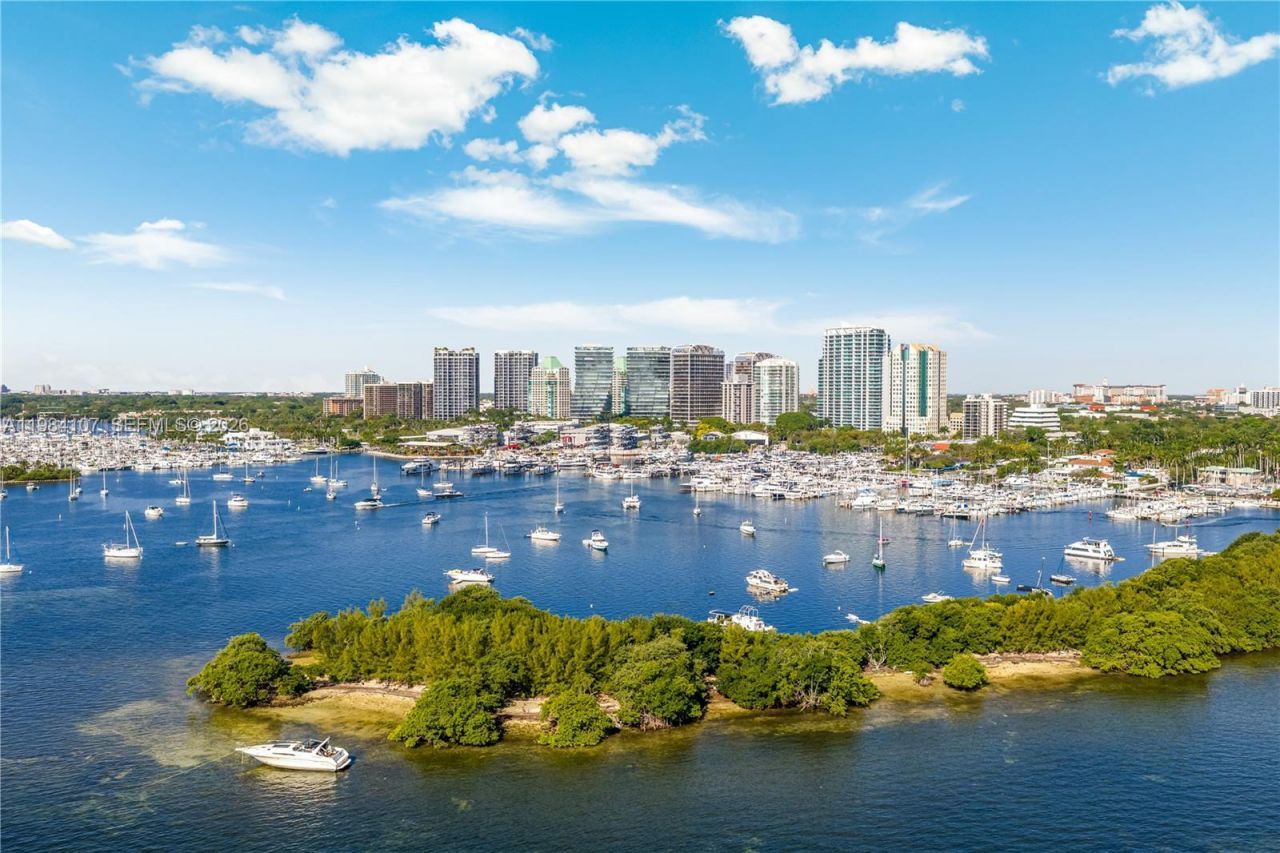 1 Grove Isle Dr , Unit A904, Miami, FL 33133 Photo