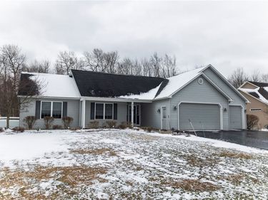5110 Lola Drive , Clay, NY 13041