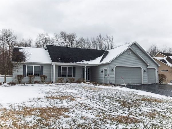 5110 Lola Drive, Clay, NY 13041