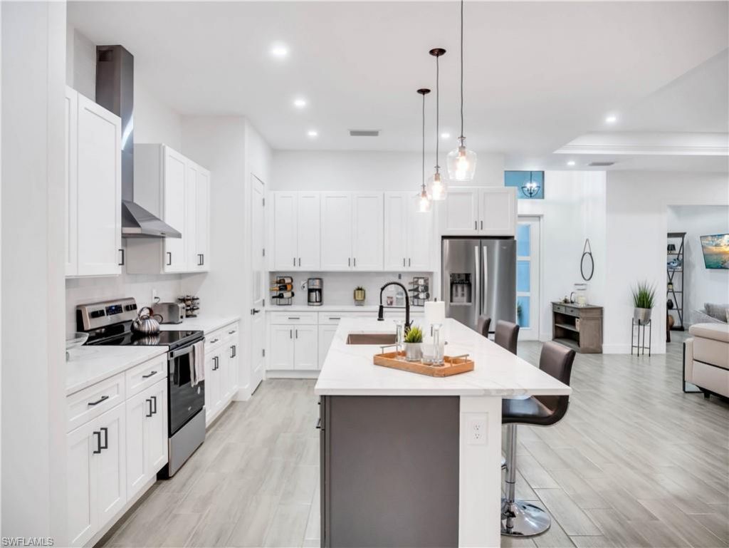 1819 SW 11th St , Cape Coral, FL 33991 Photo