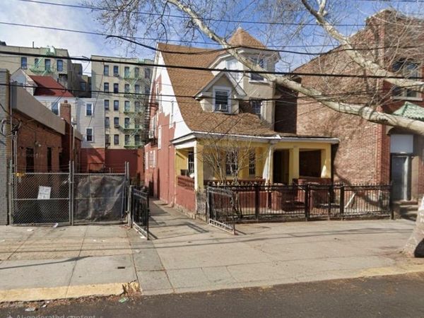 3207 Wallace Avenue , Bronx, NY 10467